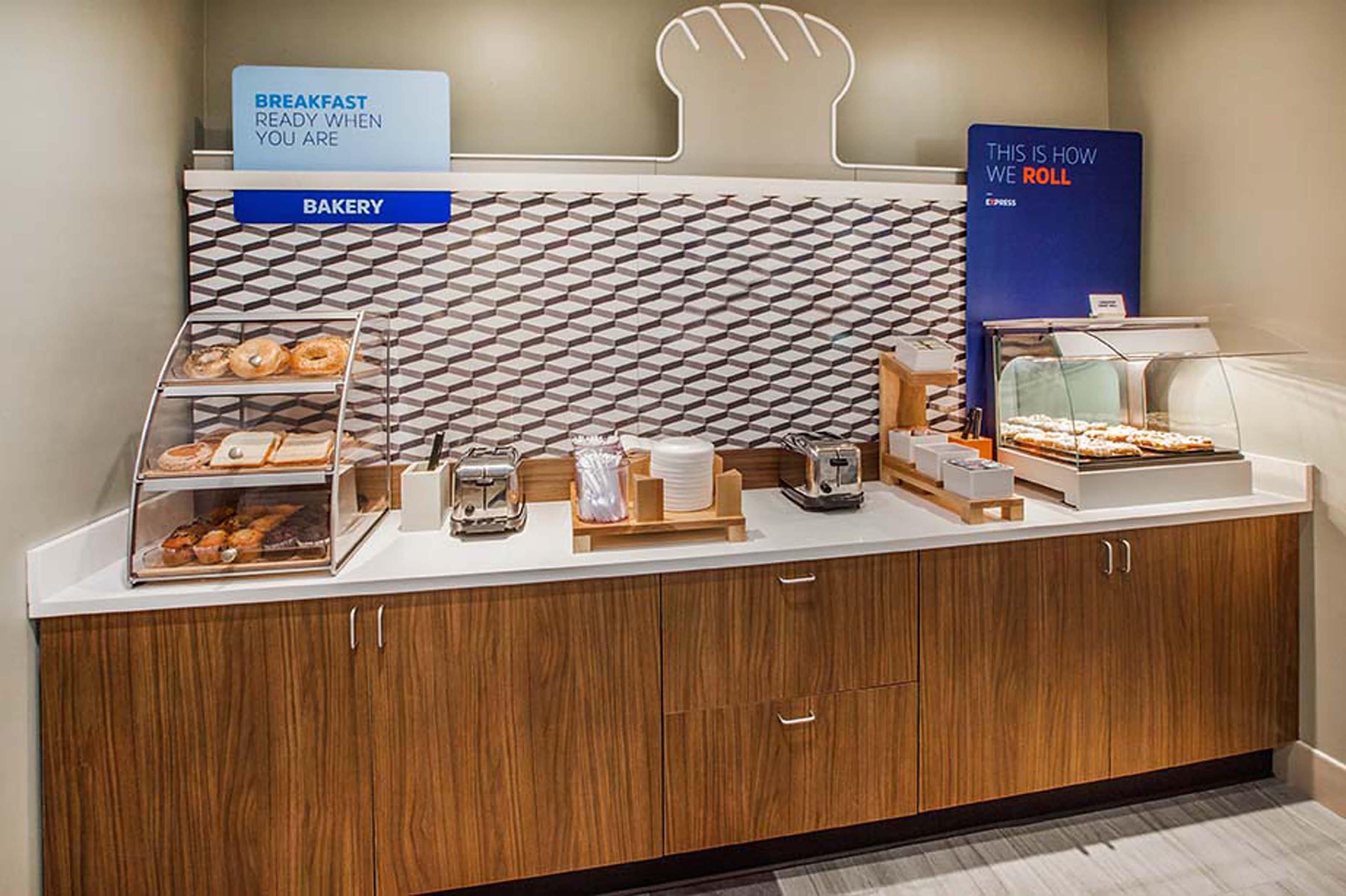 Holiday Inn Express And Suites Schulenburg By Ihg Esterno foto