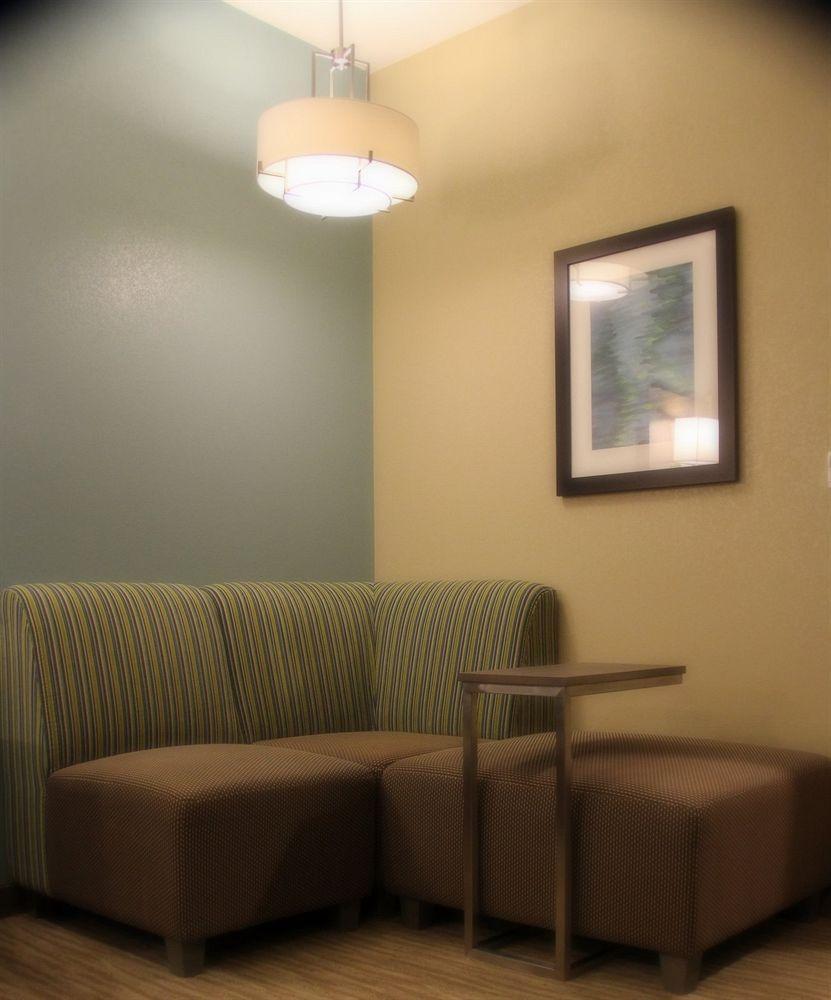 Holiday Inn Express And Suites Schulenburg By Ihg Esterno foto