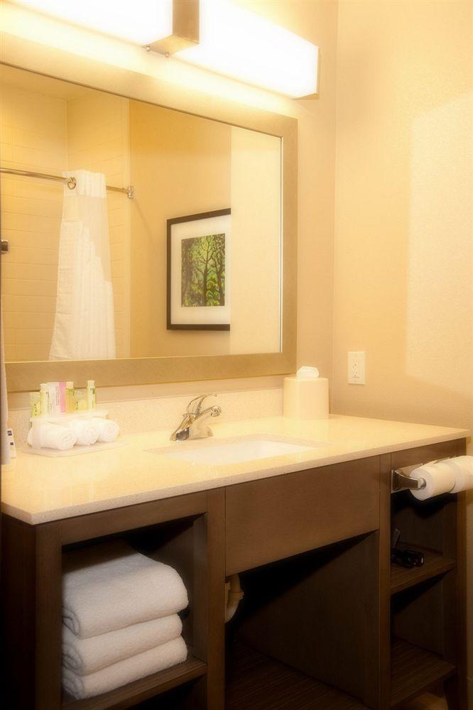 Holiday Inn Express And Suites Schulenburg By Ihg Esterno foto
