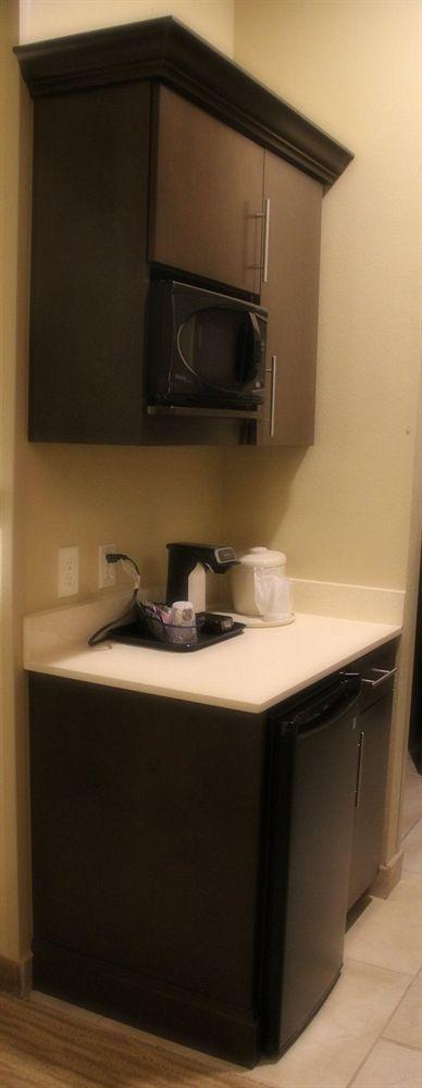 Holiday Inn Express And Suites Schulenburg By Ihg Esterno foto