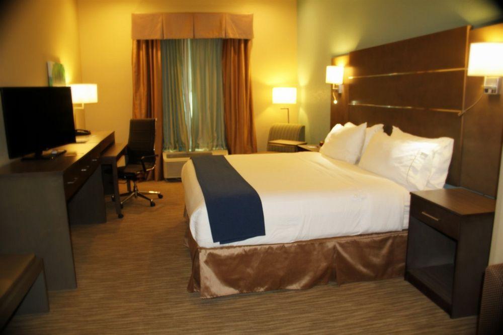 Holiday Inn Express And Suites Schulenburg By Ihg Esterno foto